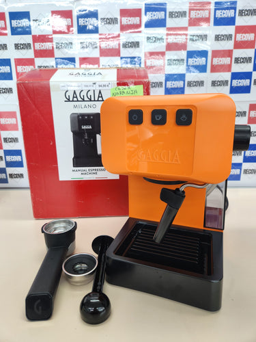 Cafetera 1900W Espresso Manual para Café Molido o Monodosis, sistema POD para Espressos Cremosos con Monodosis, Preinfusión Automática, Nuevo Modelo 2023, 100% Made in Italy Gaggia EG2109 Orange
